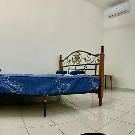 Homestay Cikgu Nora Near Uthm Kptm Kktm Ipg Moslim Onli Kampong Seri Gading المظهر الخارجي الصورة